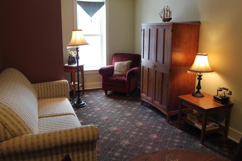 Selkirk Hotel Edmonton Phòng bức ảnh