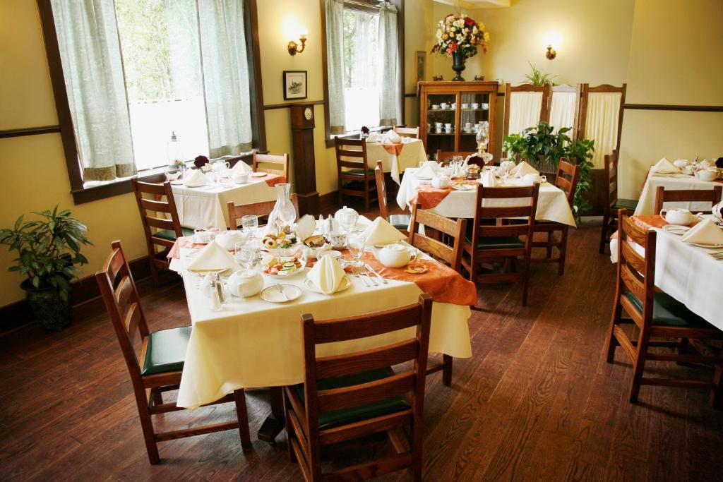 Selkirk Hotel Edmonton Ngoại thất bức ảnh