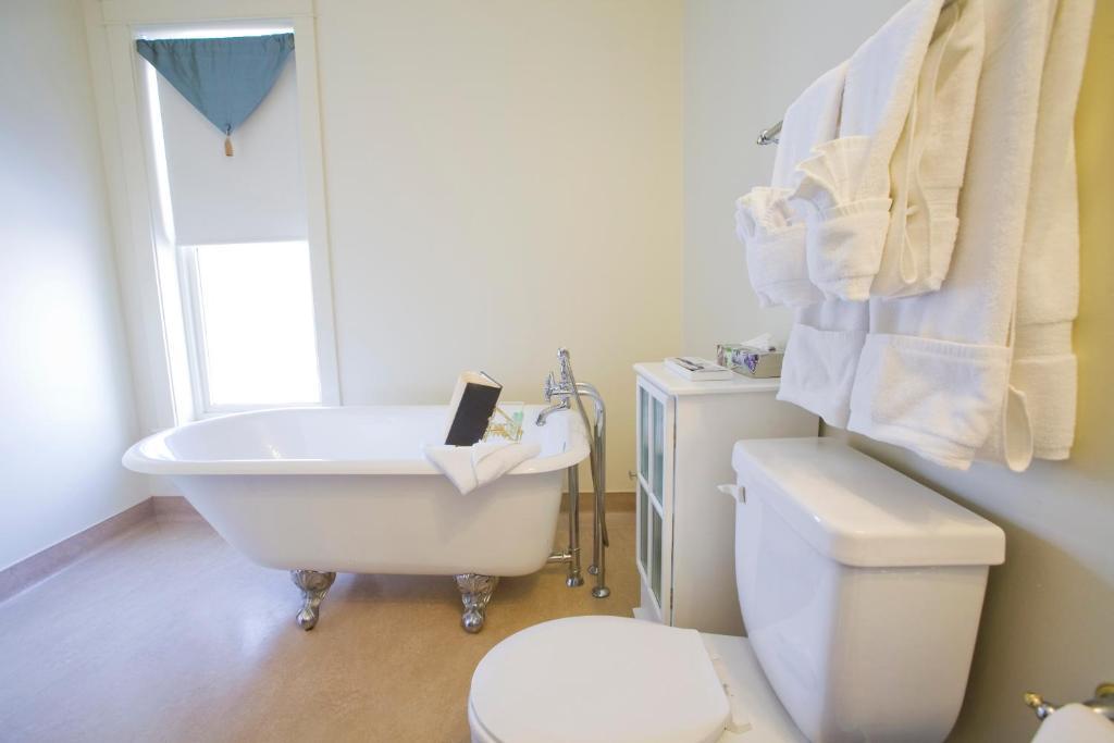 Selkirk Hotel Edmonton Phòng bức ảnh